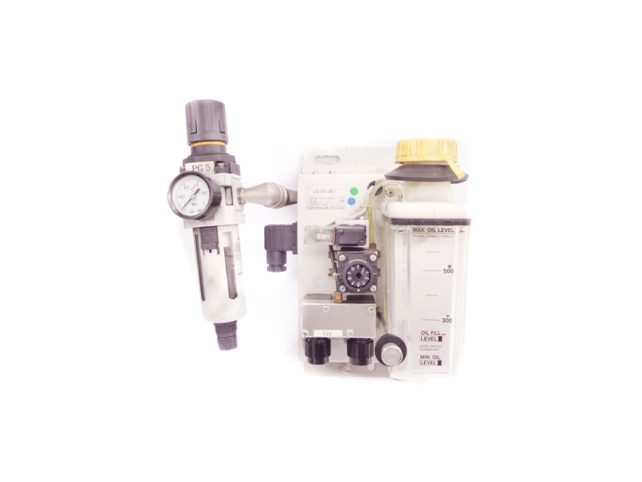 AZBIL L32-301-3B11 (AS PICTURED) UNMP