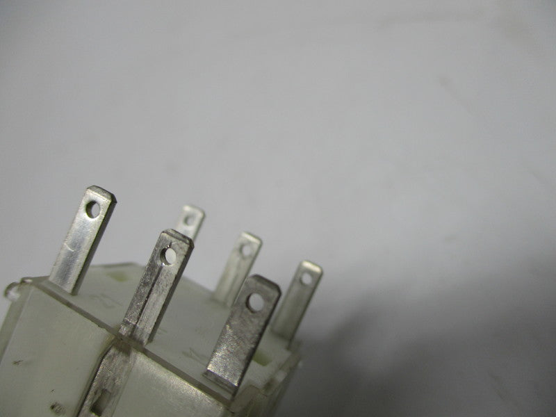 SCHLEGEL ATL 250V 6(3)A UNMP
