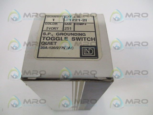 LEVITON 1221-2I TOGGLE SWITCH *NEW IN BOX*