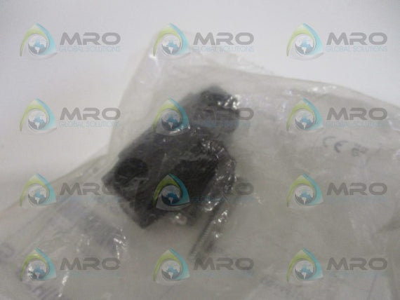 SCHMERSAL CST180-1KPL END SWITCH *NEW IN FACTORY BAG*
