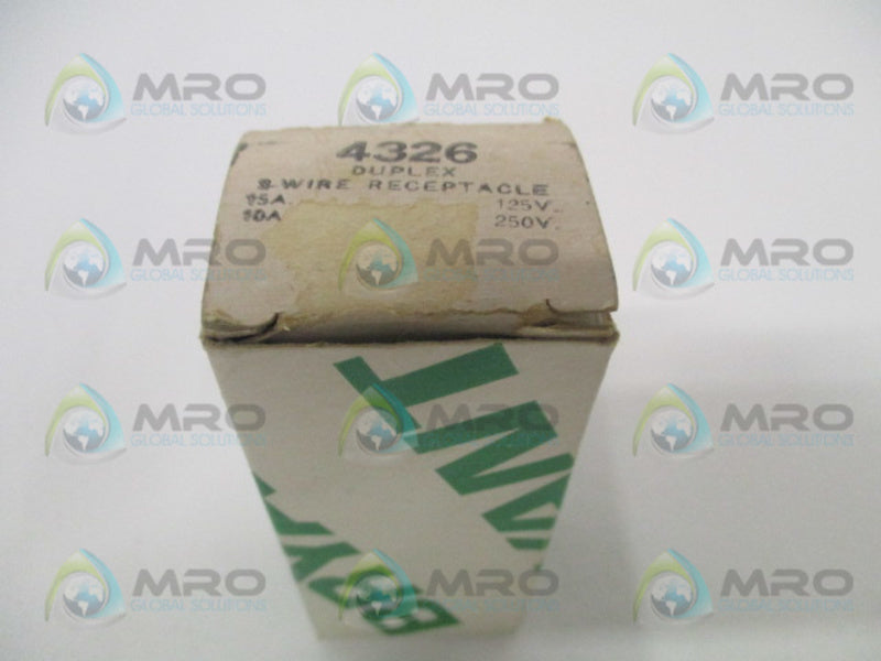 BRYANT 4326 DUPLEX 3-WIRE RECEPTACLE *NEW IN BOX*