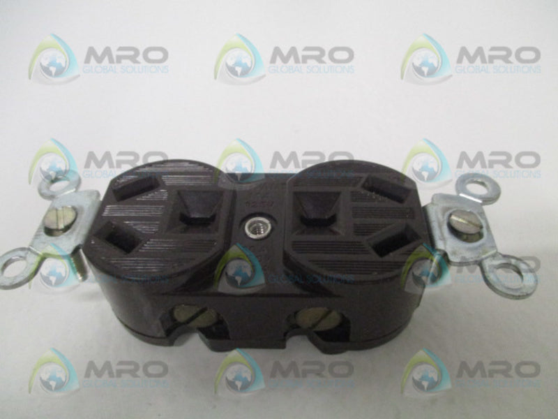 BRYANT 4326 DUPLEX 3-WIRE RECEPTACLE *NEW IN BOX*