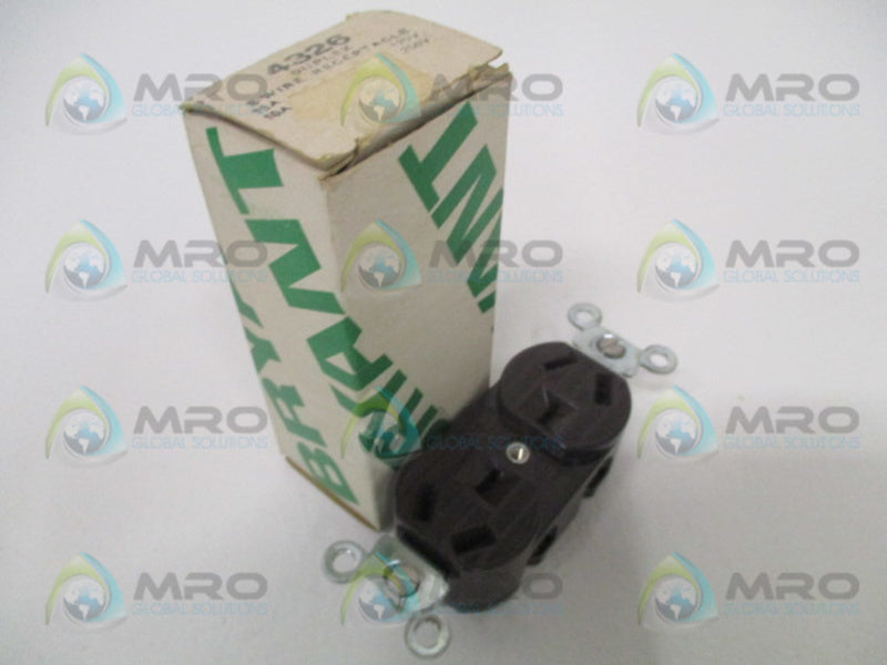 BRYANT 4326 DUPLEX 3-WIRE RECEPTACLE *NEW IN BOX*