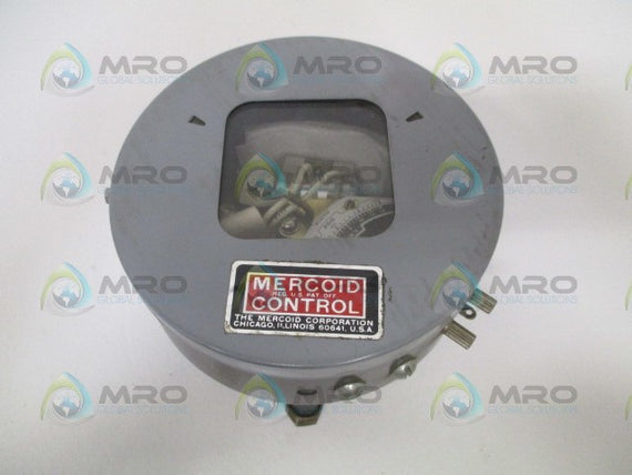 MERCOID DA22-3R8S PRESSURE SWITCH *USED*