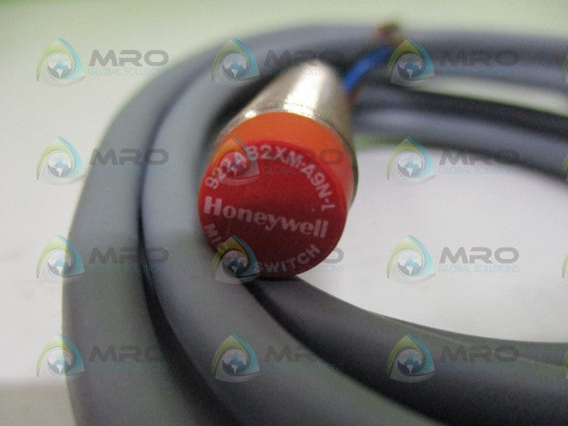 MICROSWITCH 922AB2XM-A9N-L PROXIMITY SENSOR *NEW IN BOX*
