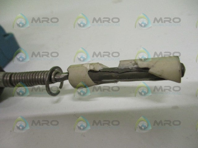 MICROSWITCH BAF1-2RN18-RH LIMIT SWITCH *USED*