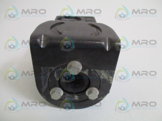 MICRO SWITCH FE-MLS8C PHOTOELECTRIC SENSOR *USED*
