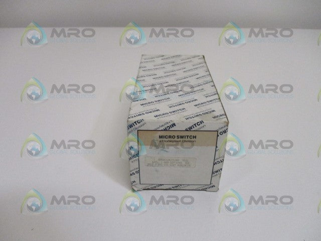 MICROSWITCH MPR8S32B27L3HD PHOTOELECTRIC SENSOR *NEW IN BOX*