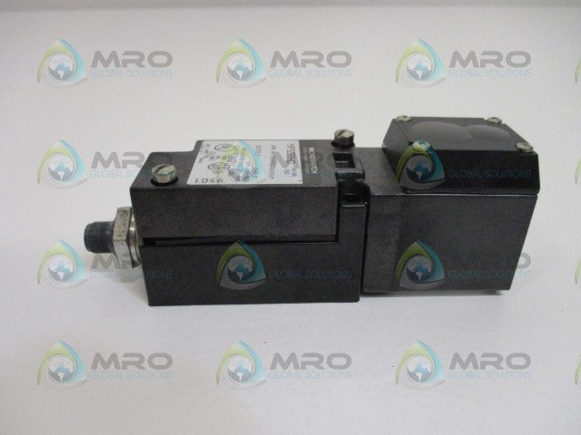 MICROSWITCH MPR8S32B27L3HD PHOTOELECTRIC SENSOR *NEW IN BOX*