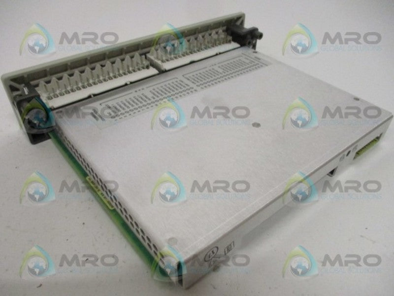 AEG MODICON AS-B806-032 OUTPUT MODULE *NEW IN BOX*