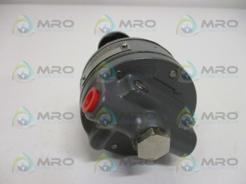 MOORE NULLMATIC 40-15 14870-4/14PL PRESSURE REGULATOR *NEW IN BOX*