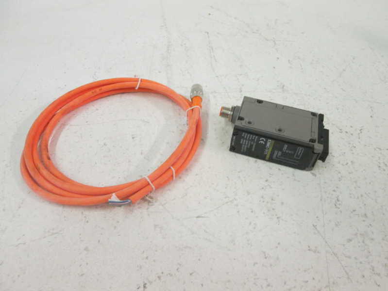 Omron E3MCY11 NSFP ** GENUINE **  12/24 V  E3MC Y11