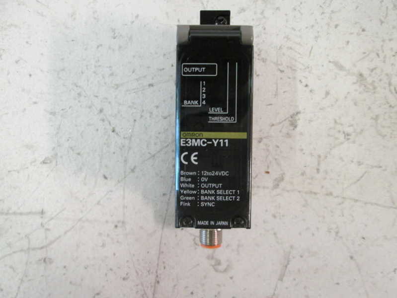 Omron E3MCY11 NSFP ** GENUINE **  12/24 V  E3MC Y11