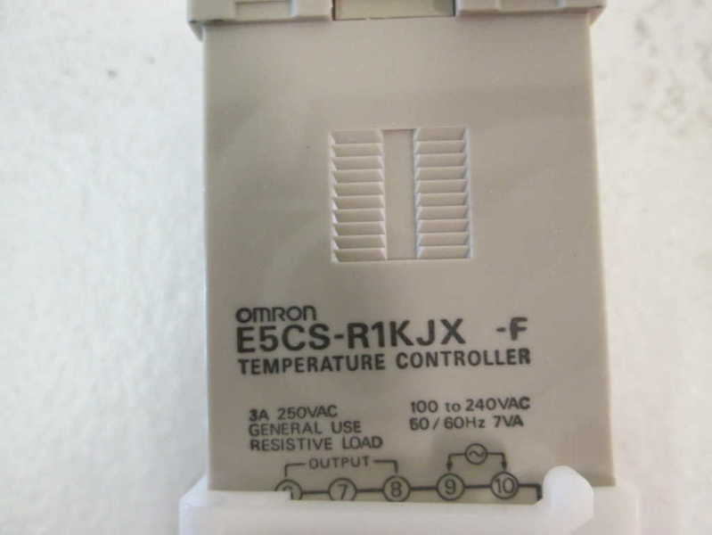 Omron E5CSR1KJXF NSFP ** GENUINE ** 100-240V E5CS R1KJX F
