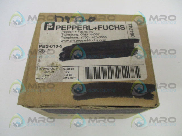 PEPPERL+FUCHS PB2-010-9 ERGONOMIC SAFETY PALM BUTTON *NEW IN BOX*