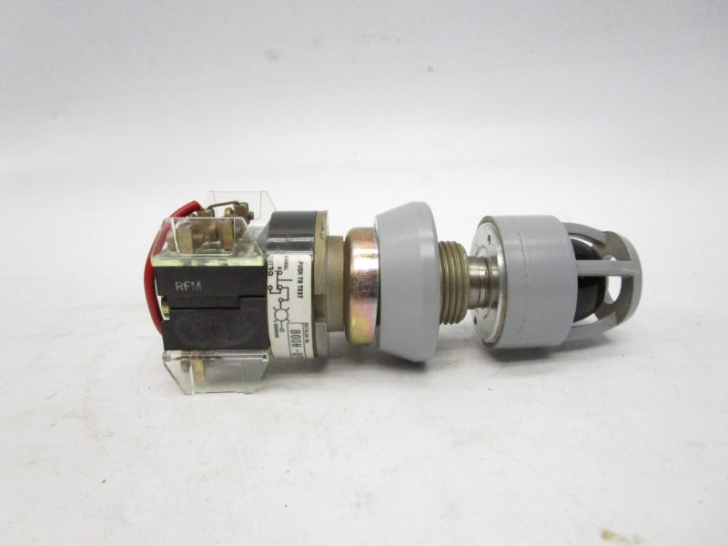 ALLEN BRADLEY 800H-QPT24G SER. A 28V NSNP