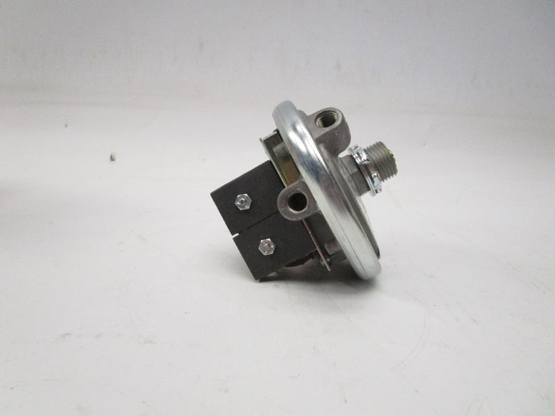 DWYER 1820-1 480VAC 15A NSMP