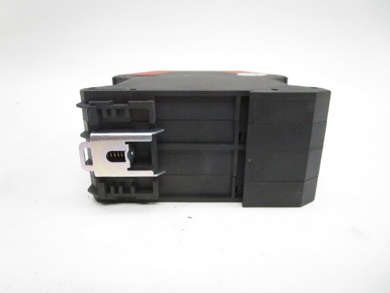 TELEMECANIQUE XPSAK311144 24VAC/DC 1.5A NSMP
