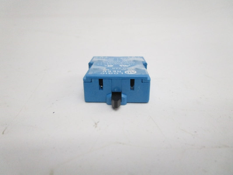 ALLEN BRADLEY 800M-XAR SER. A 150VAC 0.15A NSNP