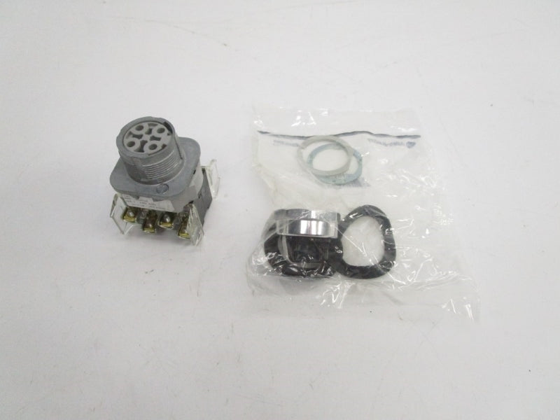 ALLEN BRADLEY 800T-J91KC1B SER. T (WH) NSMP