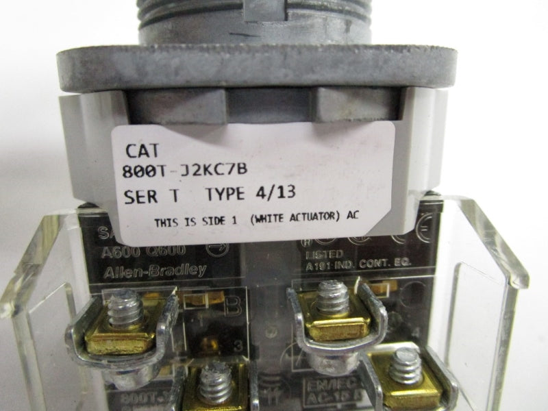ALLEN BRADLEY 800T-J2KC7B SER. T (WH) NSMP