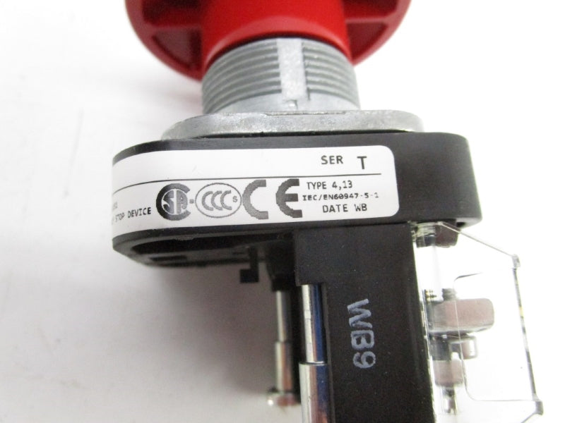 ALLEN BRADLEY 800T-FXJ6A1 SER. T (WH) NSMP