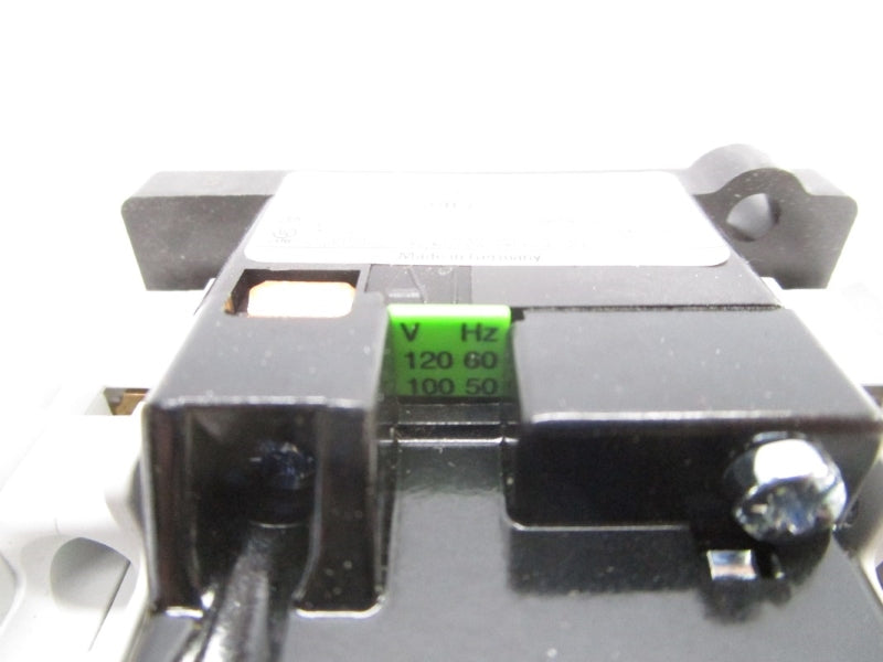 SIEMENS 3TC4417-0BK1 100/120V 32A NSMP