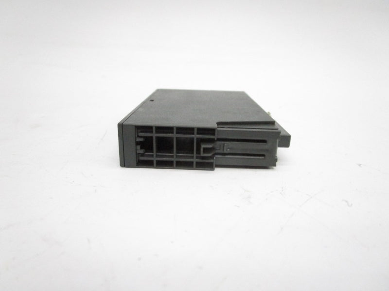 SIEMENS 6ES7132-4BD32-0AA0 24VDC 2A (AS PICTURED) NSNP