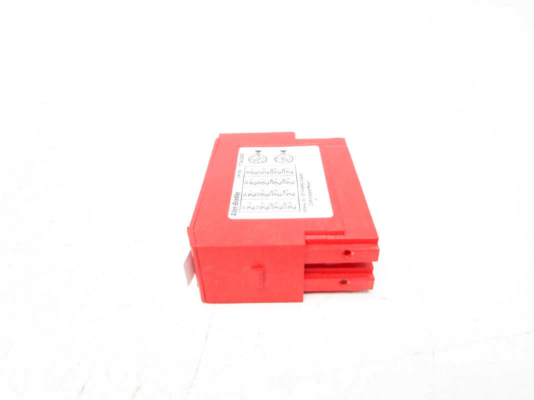 ALLEN BRADLEY 1734-OB8S SER. A UNMP