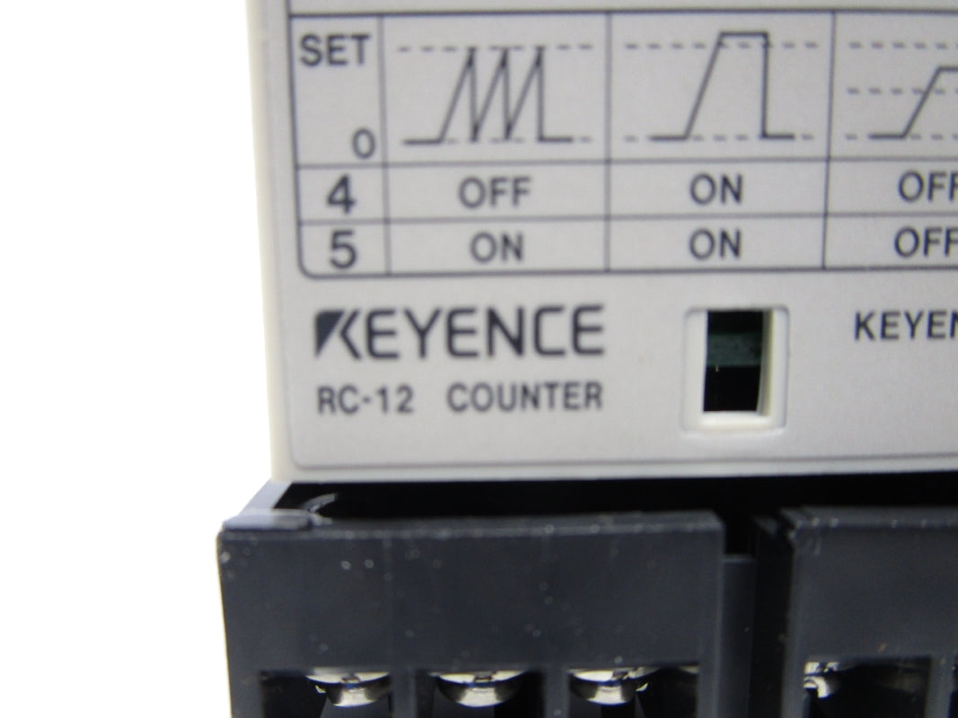 KEYENCE RC-12 240VAC NSMP