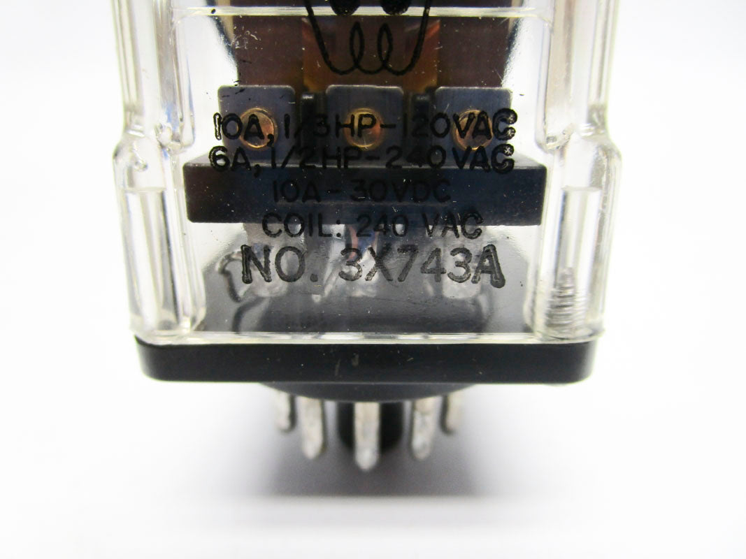 DAYTON 3X743A 240VAC 6A NSMP