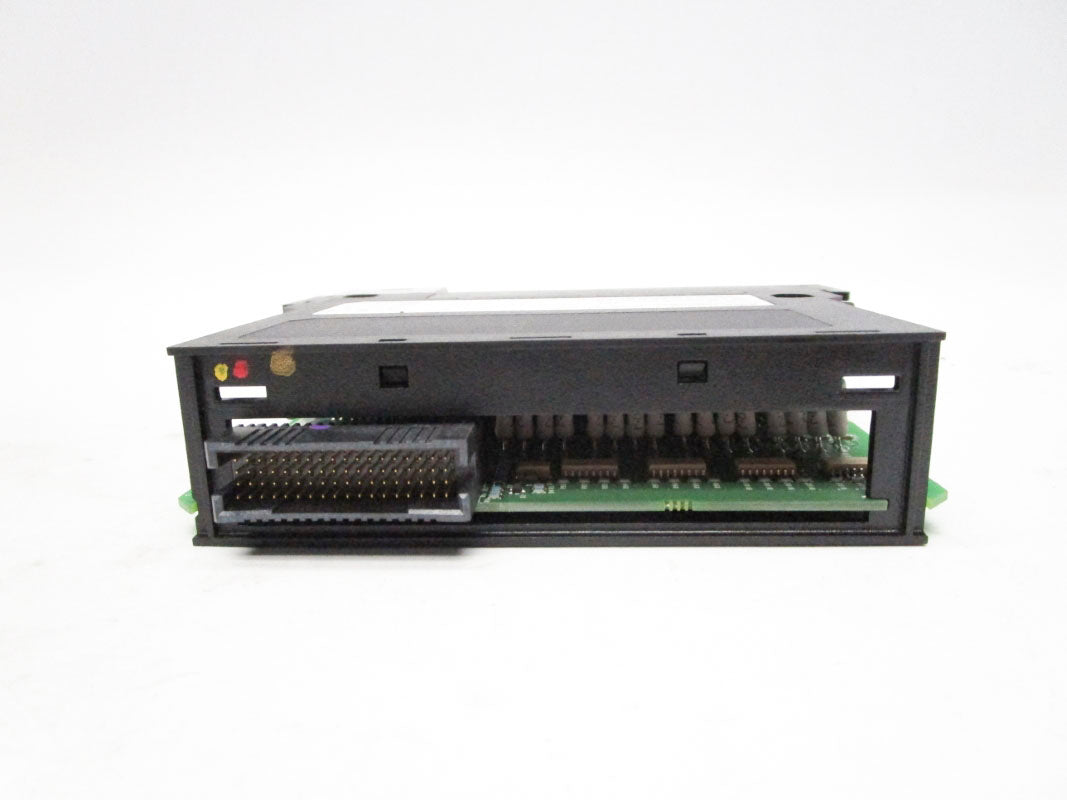 ALLEN BRADLEY 1756-IA16 SER. A F/W 2.5 120VAC (NO DOOR) NSMP