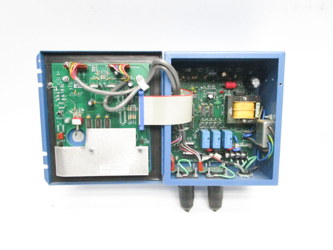 TRIAD 950NM0NIL-SMD 230VSC 4A UNMP