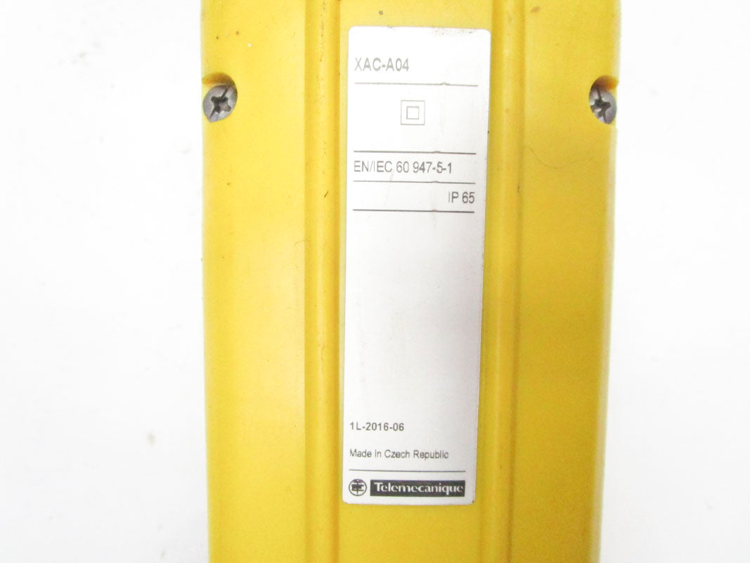 TELEMECANIQUE XAC-A04 UNMP