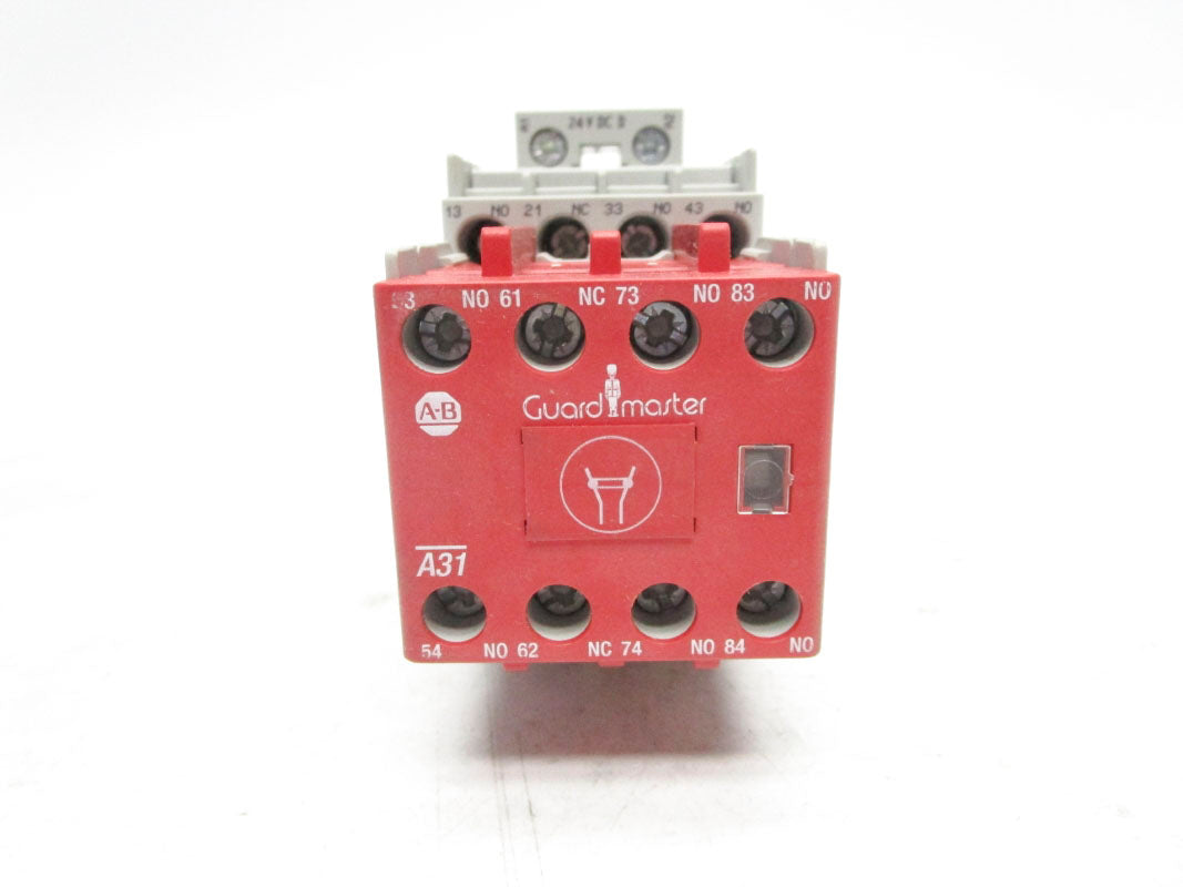 ALLEN BRADLEY 700S-CF620DJC SER. A 24VDC 31A (BR/WH) NSMP
