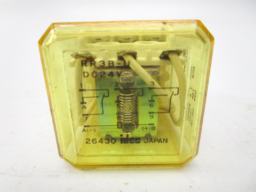 IDEC RR3B-U 24VDC 10A UNMP