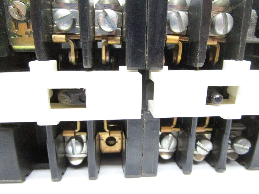 GENERAL ELECTRIC CR122A04422AA SER. A 110/120V 10A UNMP