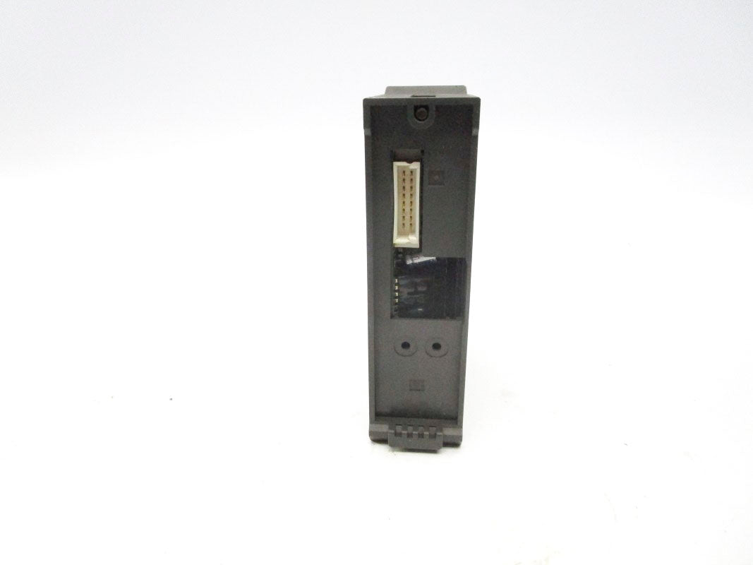 IDEC PF3S-R161 250VAC 4A UNMP