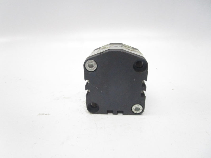 PARKER P1M050CDNC9M015 150PSI (AS PICTURED) NSNP