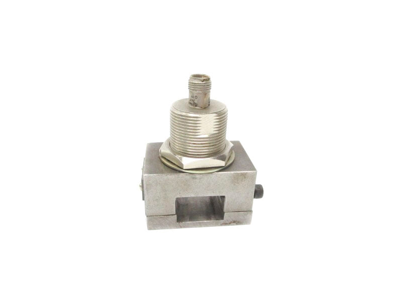 OMRON E2E-X10F1-M1 12-24VDC UNMP