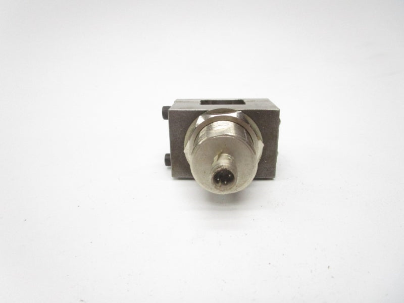 OMRON E2E-X10F1-M1 12-24VDC UNMP