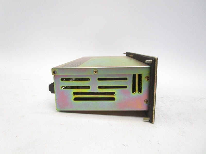 ALLEN BRADLEY 2706-B13J8 SER. G F/W3.02 100-240VAC 0.24-0.11A NSMP