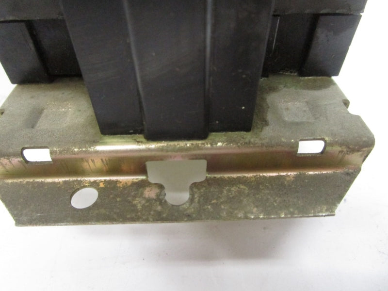 WESTINGHOUSE A200M2CAC 765A842G01 575V 45A UNMP