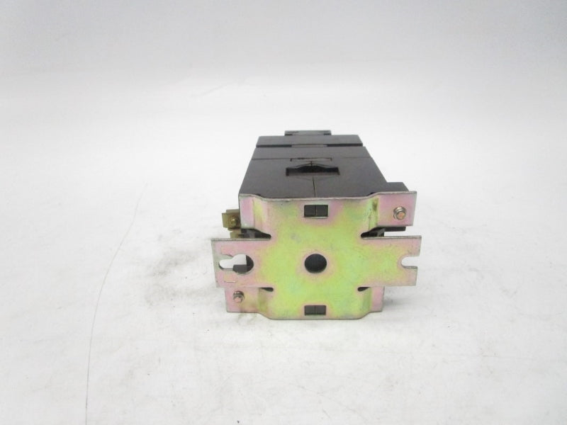 GENERAL ELECTRIC CR120B033 SER. A 600VAC UNMP