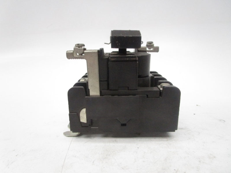 GENERAL ELECTRIC CR305C002 120V 30A UNMP