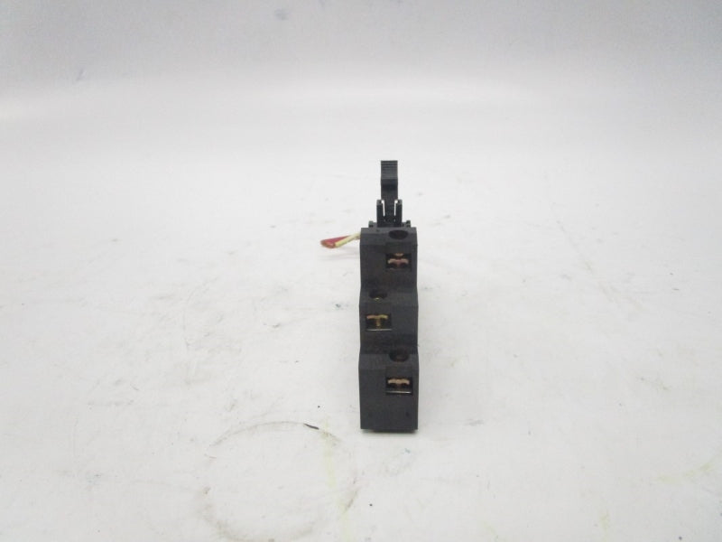 INDUSTRIAL SPARE PART 700-HN121 SER. A 250VAC 10A UNMP