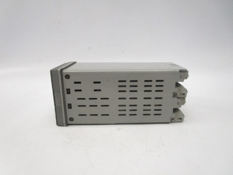 EUROTHERM 940S/IC/PDC/0DR/////VH/XM/LE//271/IF/PAF/0AA/////XA/4/20/MA/0/100/C/00 UNMP