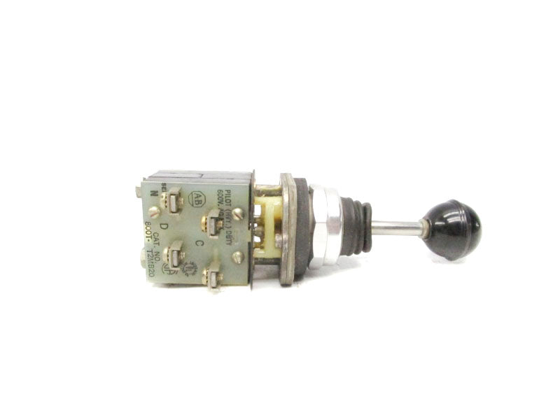 ALLEN BRADLEY 800T-T2MB20 SER. N 600VAC UNMP