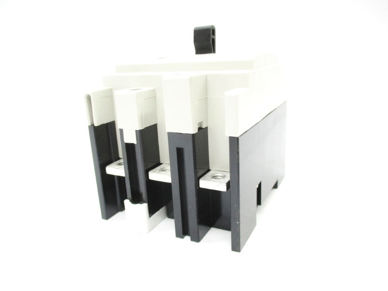 MITSUBISHI NF30-FAU3P5A 250V 5A NSMP