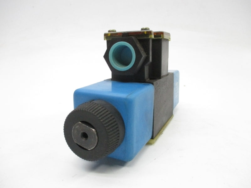 VICKERS DG4V3S6CVMFWB560 02-109685 110/120V .48/.46A 5000PSI NSNP